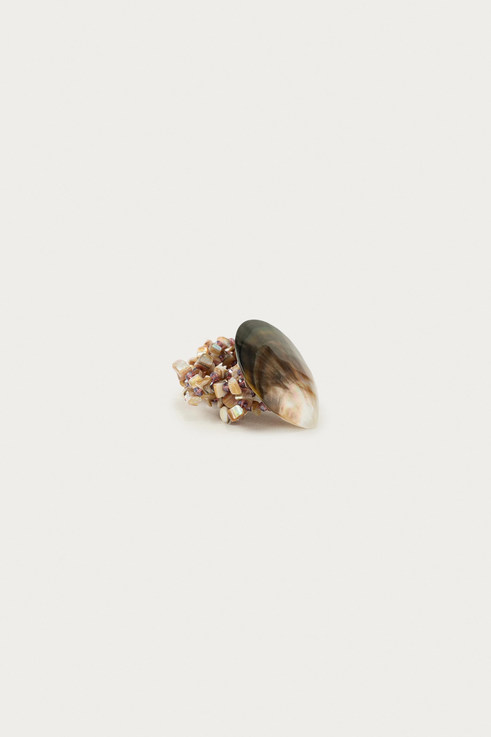 MARISA BERENSON X ZARA SHELL BEAD STRETCH BRACELET